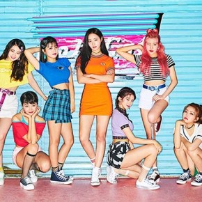 Song Review: Momoland –&nbsp;BAAM