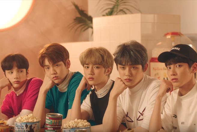 Song Review: TXT – Cat & Dog | The Bias List // K-Pop Reviews