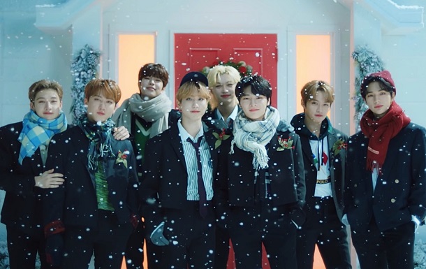 Stray Kids - Winter Falls