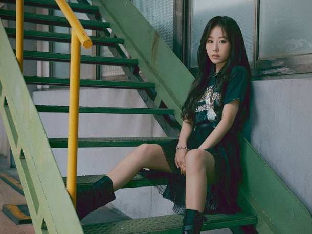 Lee Sujeong - Walking Through The Moon