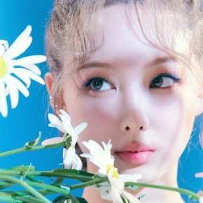 Buried Treasure: Nayeon (Twice) – No Problem (ft. Felix of Stray&nbsp;Kids)