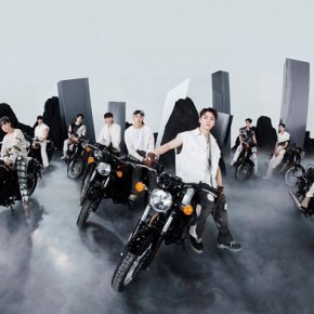 Buried Treasure: Seventeen –&nbsp;Domino