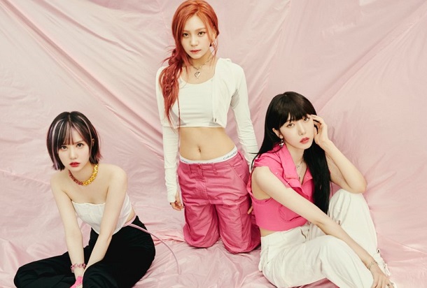 Buried Treasure: VIVIZ – Love Love Love | The Bias List // K-Pop