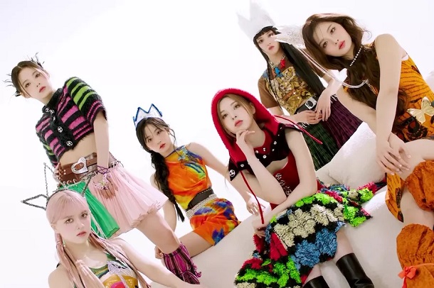 NMIXX - Love Me Like This