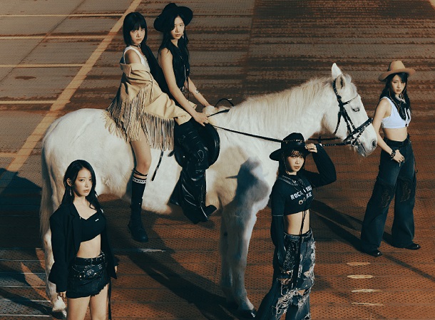 LE SSERAFIM - Unforgiven