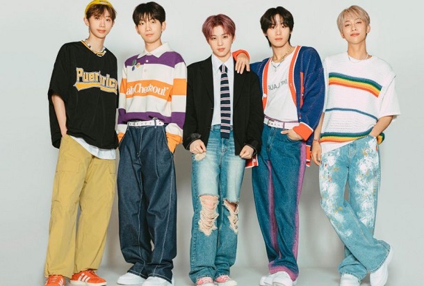 Hi-Fi Un!corn - Over The Rainbow