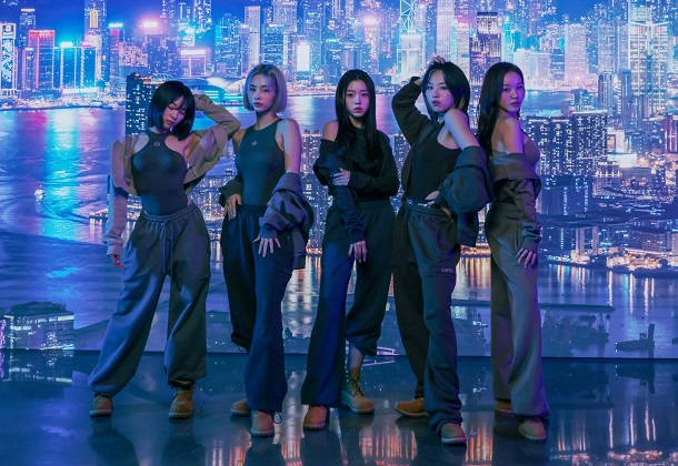 Queenz Eye - Un-Normal