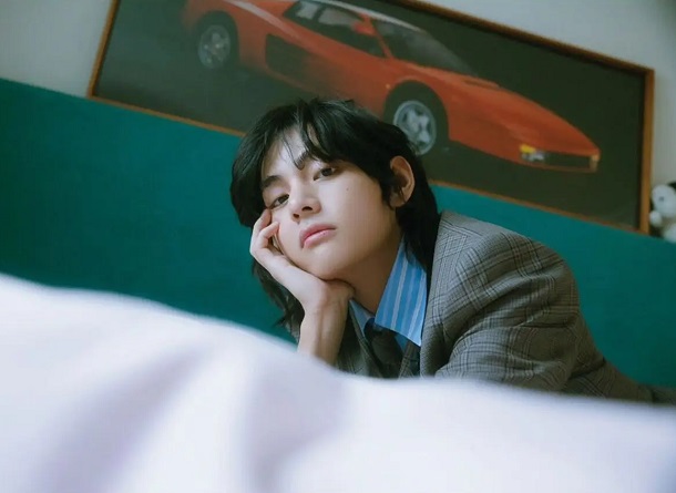 V (BTS) - Slow Dancing