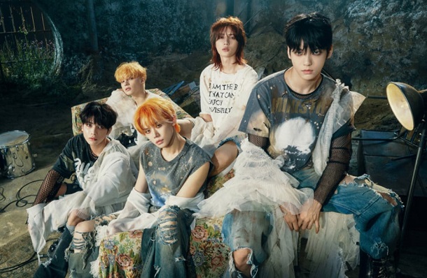 TXT - Chasing That Feeling