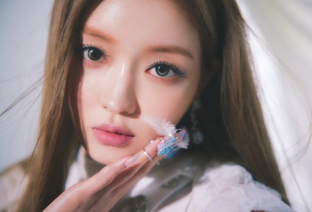 YooA (Oh My Girl) - Rooftop