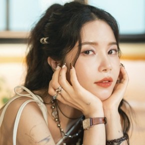 Song Review: Solar (Mamamoo) – Floating Free (with&nbsp;9m88)