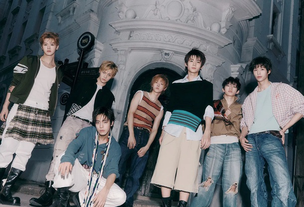 Song Review: Close Your Eyes – Drop That! – The Bias List // K-Pop ...